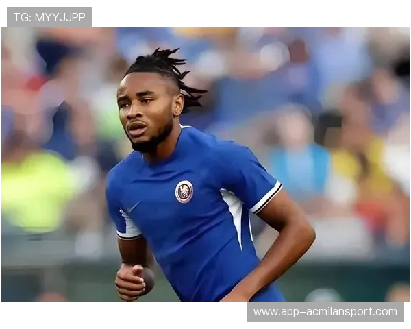 切尔西恩昆库突破后回做队友补射得手：场上默契与场外科技的交汇