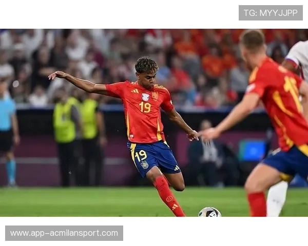 中国足球天才少年亮相欧洲