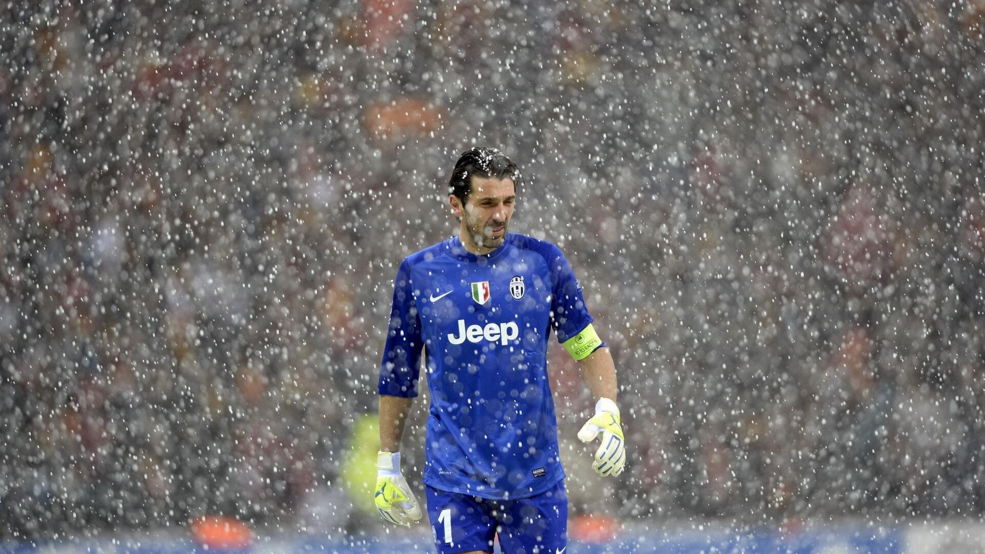 德甲激情弧线：精彩任意球不可错过！